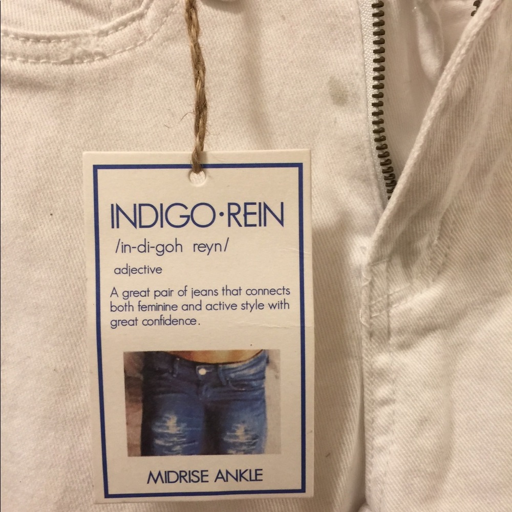 EMBROIDERED JEANS - Picture 3 of 6
